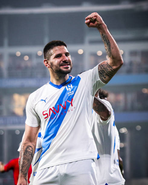 吸引着不同 吸引着不同