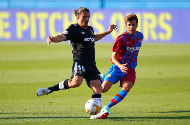 帮助球员在 帮助球员在