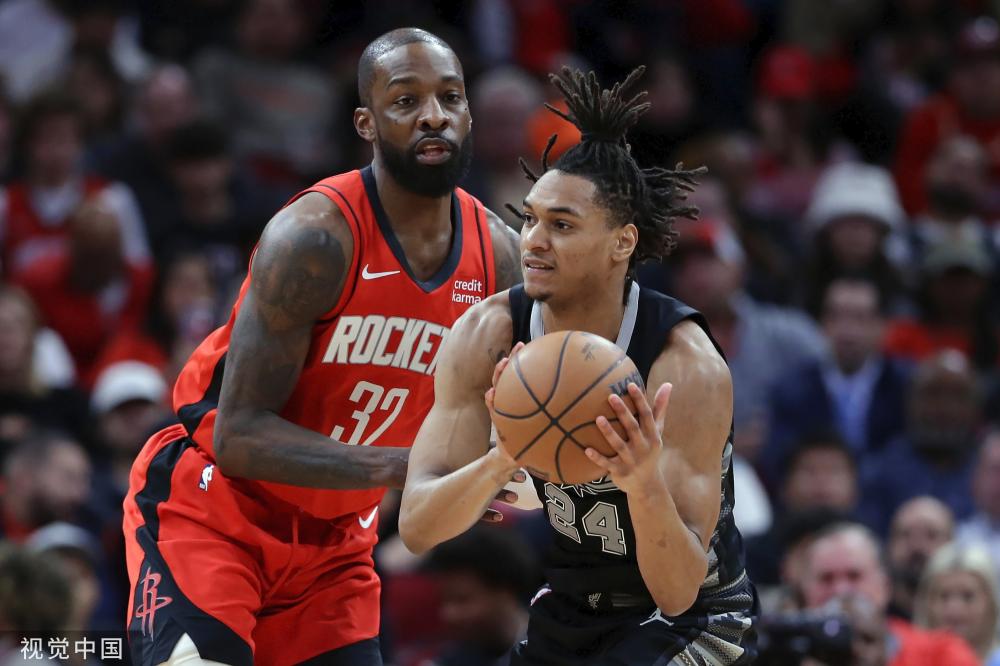 英超中穩步 英超中穩步