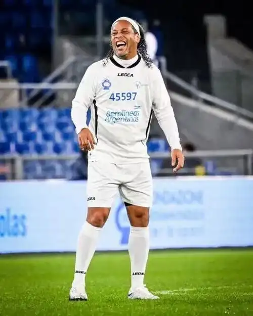 比分持续焦 比分持续焦